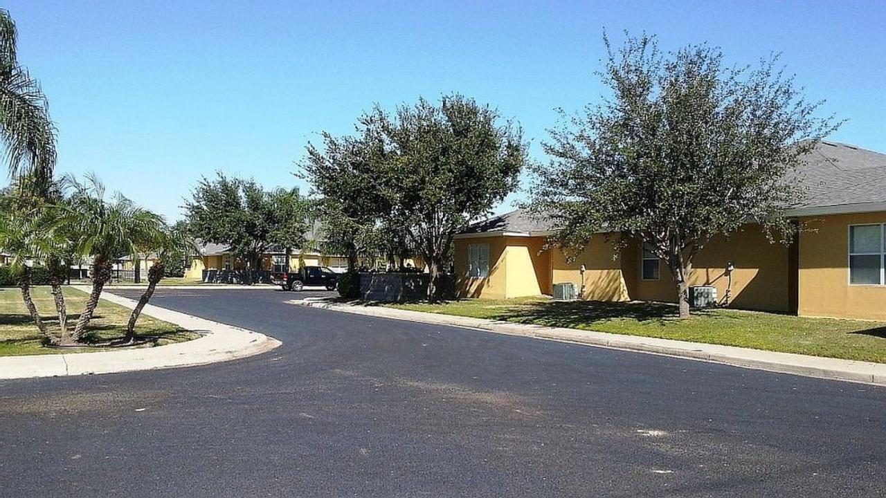 Beautifully Furnished 3Bd 2Br Pool Gated Condo In Mcallen, Tx Pharr Dış mekan fotoğraf